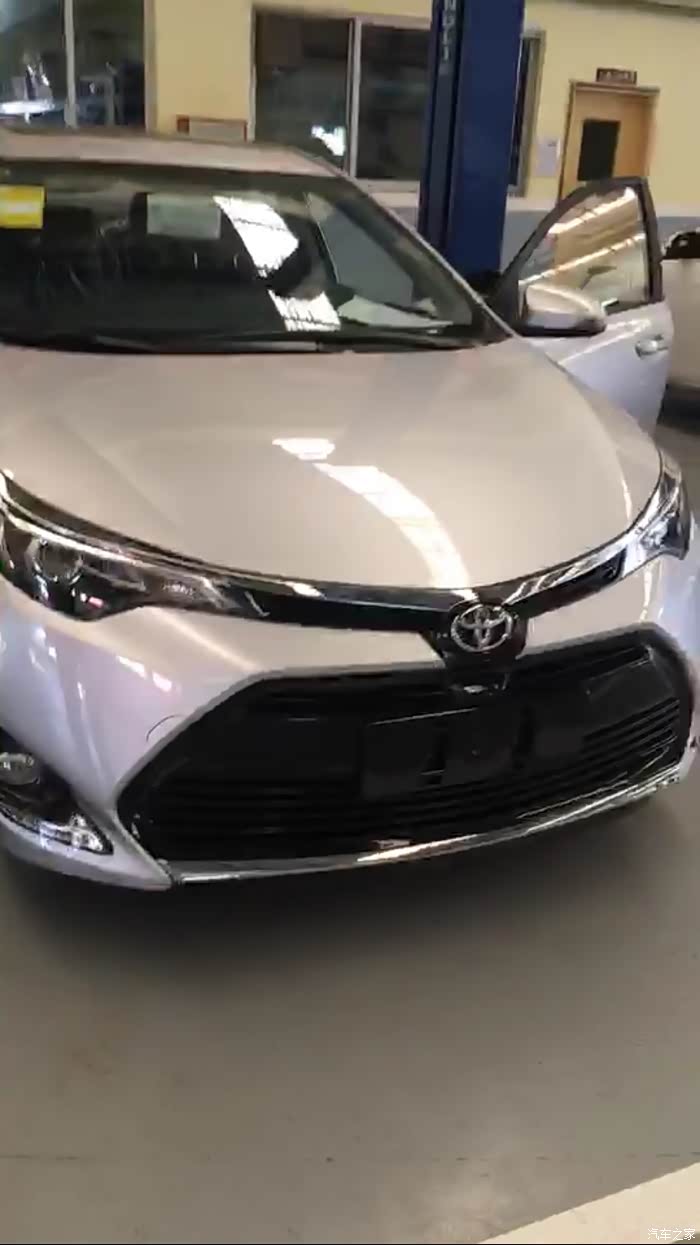 雷凌185t尊贵版水晶银提车