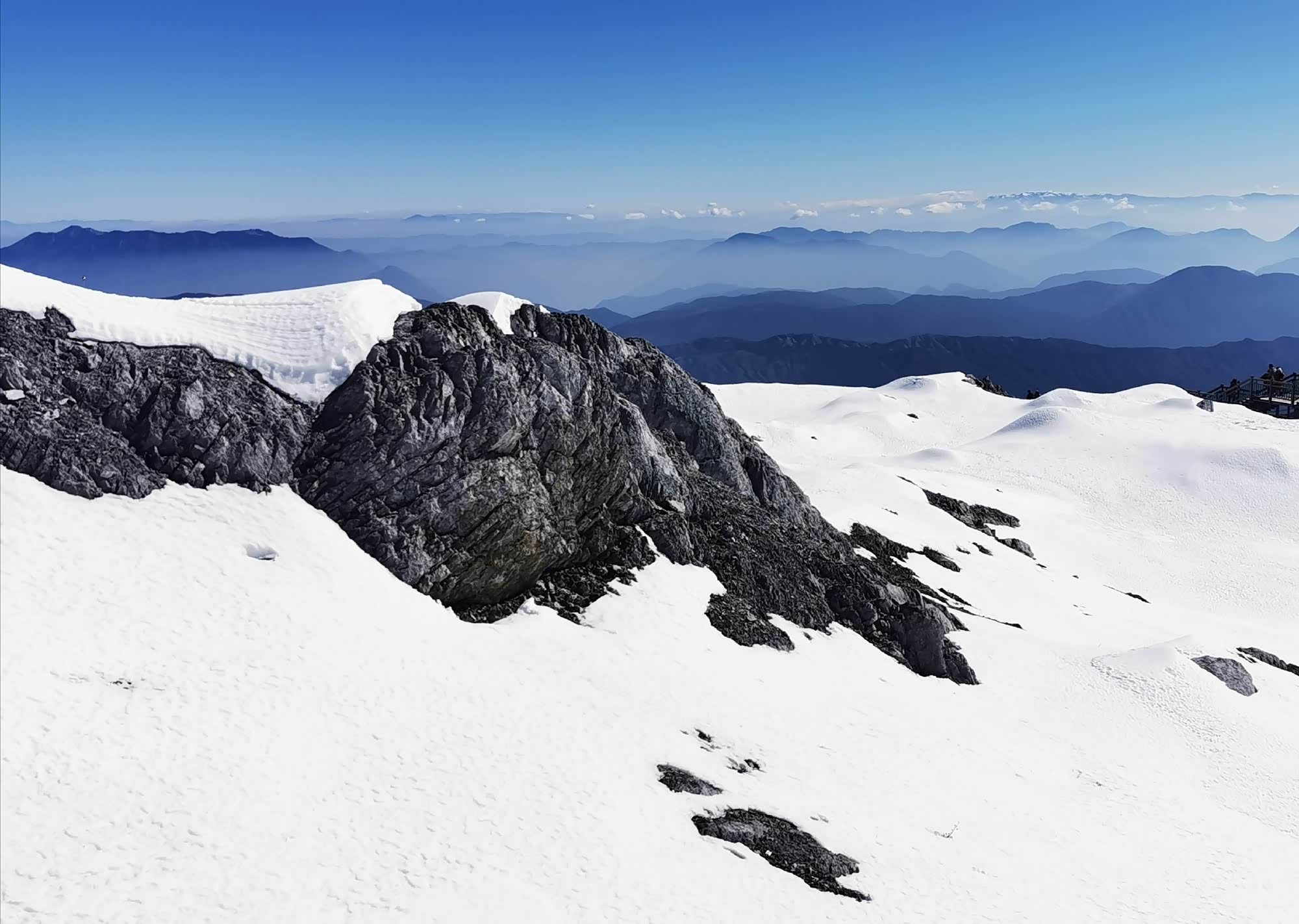 玉龙雪山风景随时美到你.