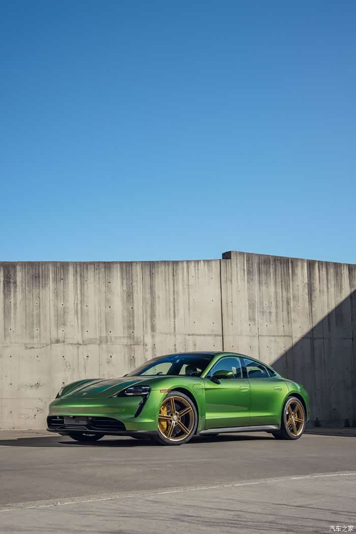 保时捷taycan4s远方的家