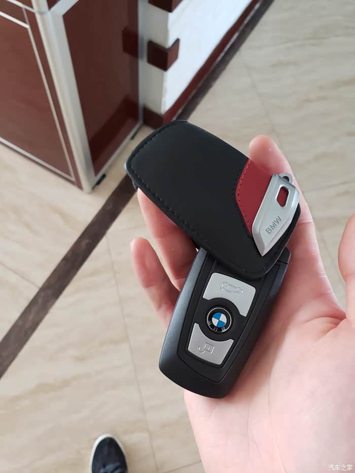 26岁的第一辆车之宝马后驱绝唱两厢f20118i购改车记