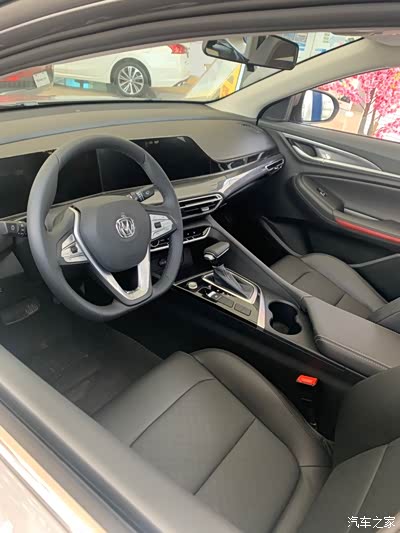 让我们来看看长安逸动plus