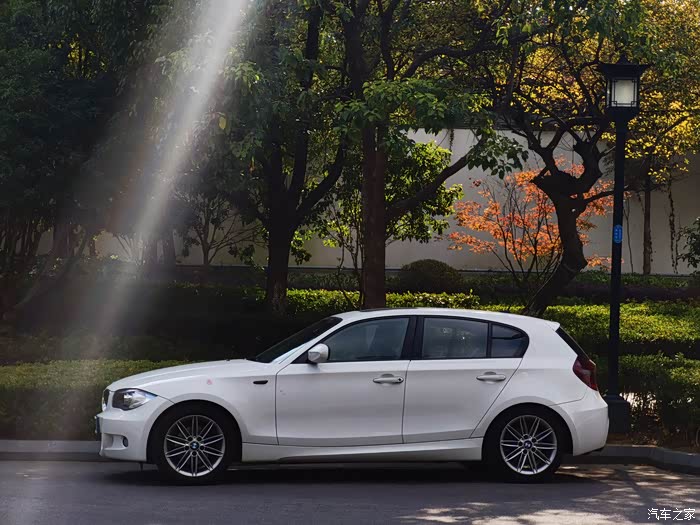 【图】发一张2010 e87 120i 运动限量版侧面,坐标苏州_宝马1系论坛