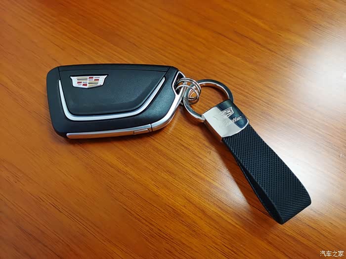 秋天唯美的相遇---凯迪拉克ct5铂金运动版小白提车心得