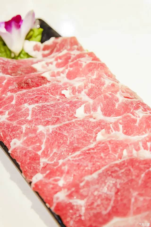 鲜切牛肉精选牛上脑,每头牛身上只有4%可以进入到此行列中来