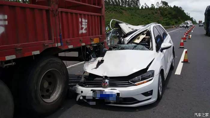 有时候刹车给力点,哪怕是比原厂提升几米,那么事故率也不会那么高的