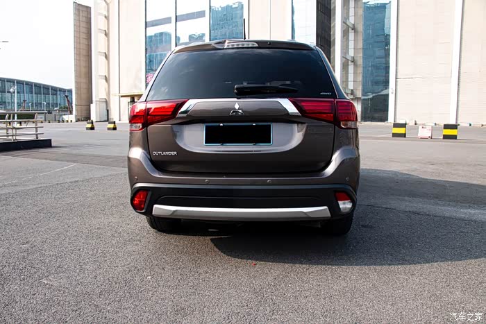 广州出2016欧蓝德24l4驱精英五座