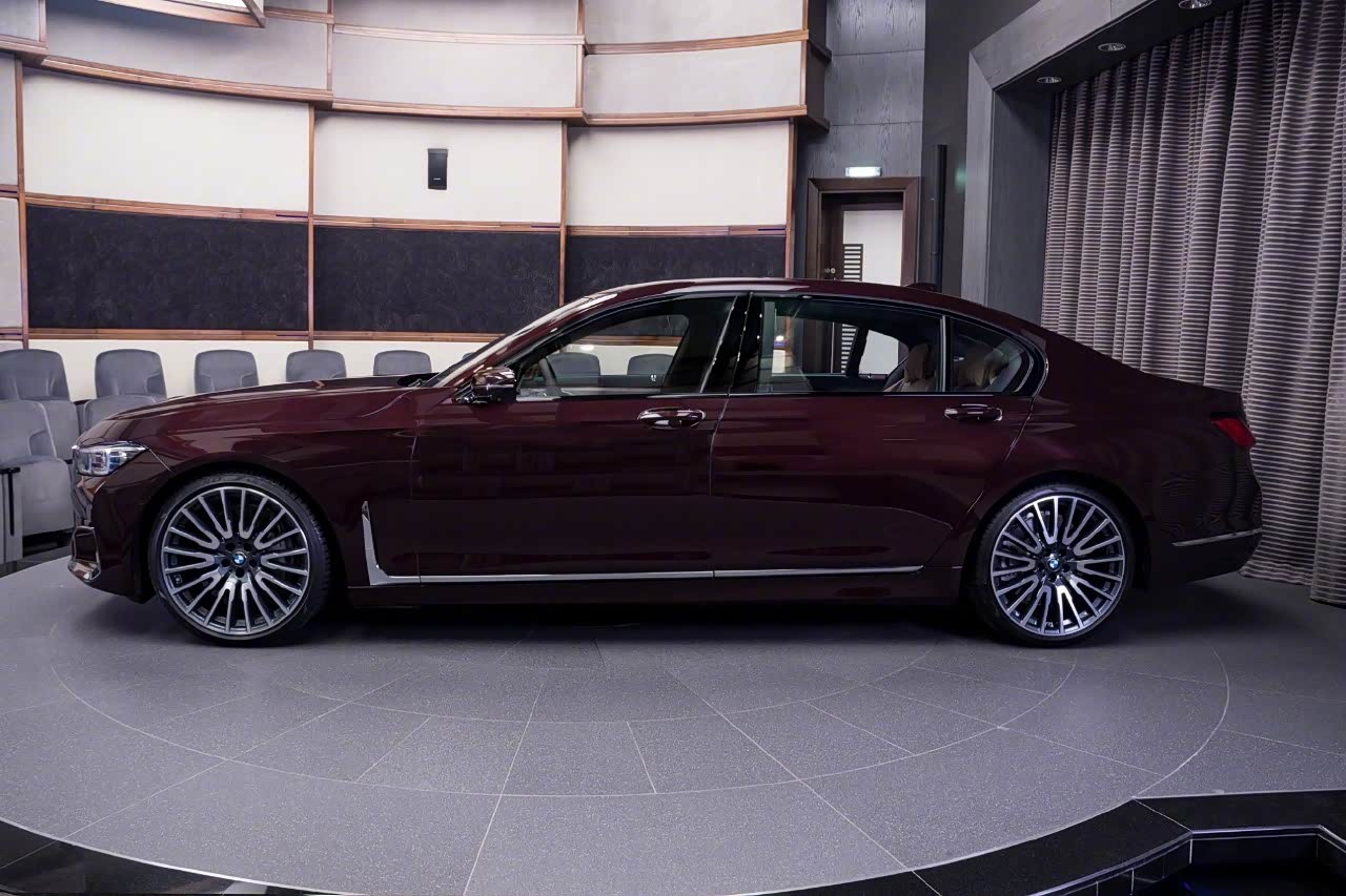2020 宝马7系750li xdrive ,这个颜色个性
