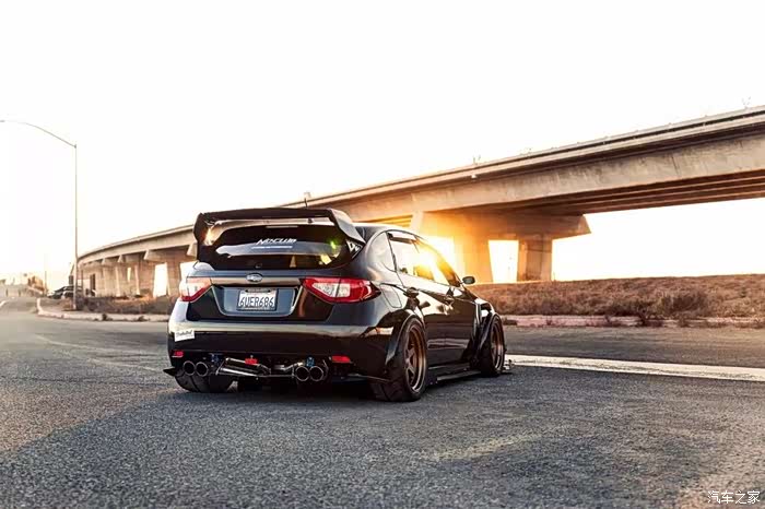 极致姿态的斯巴鲁翼豹wrx sti 十代目改装示范作欣赏!