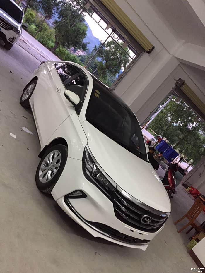 【图】小白ga4,黑顶,尾翼自己改装._传祺ga4论坛_汽车之家论坛