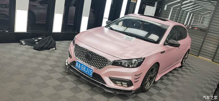 安徽名爵6电光樱花粉