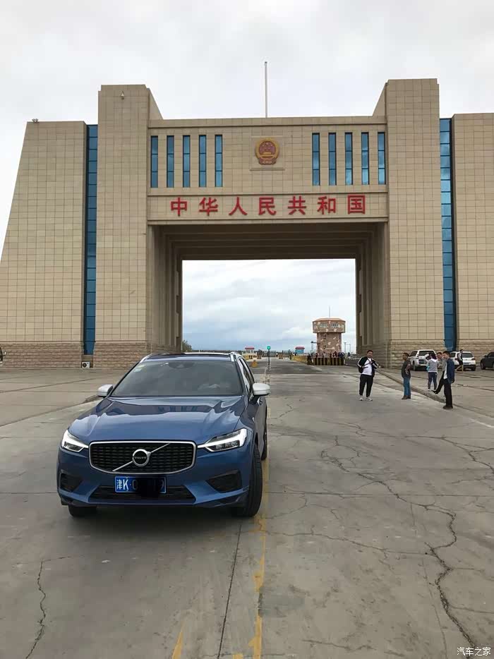 8月12日,博乐—阿拉山口口岸(中哈边境)—怪石峪,早晨9:30出发 第一