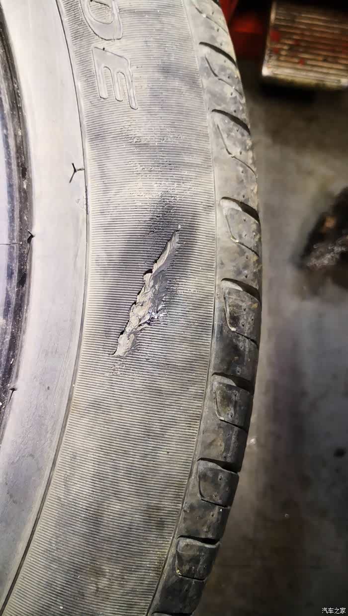 轮胎侧面破了可以补吗?