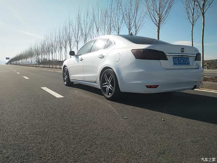 2016款长安睿骋轮毂轮胎改装