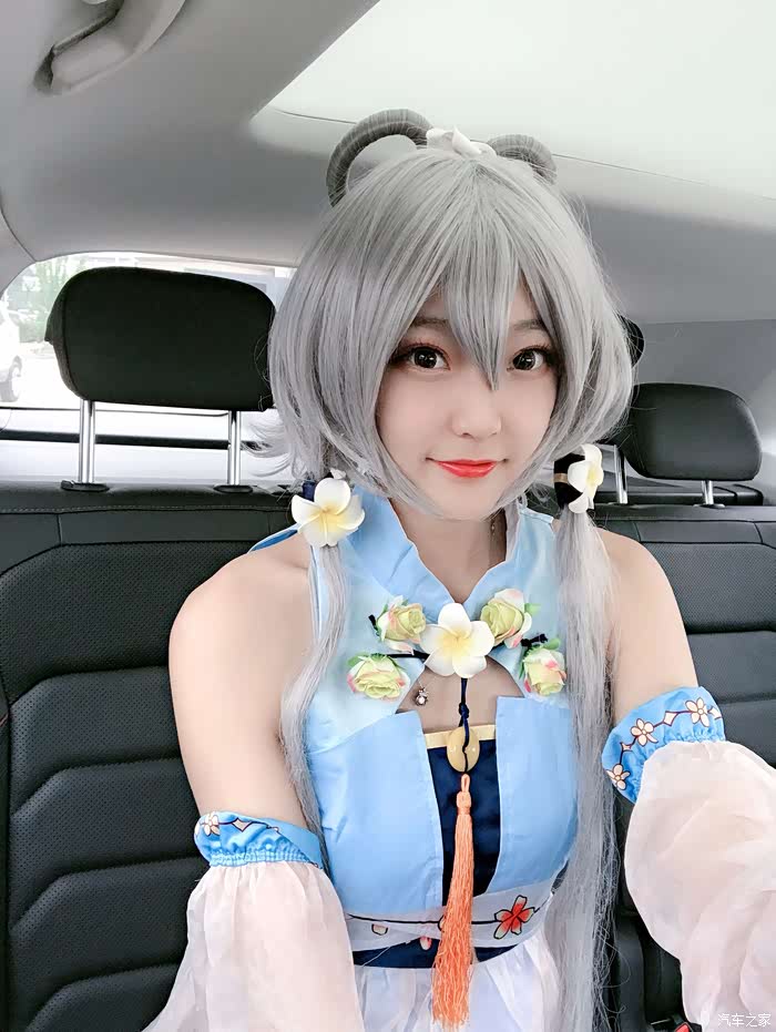 真人版洛天依 后面有福利