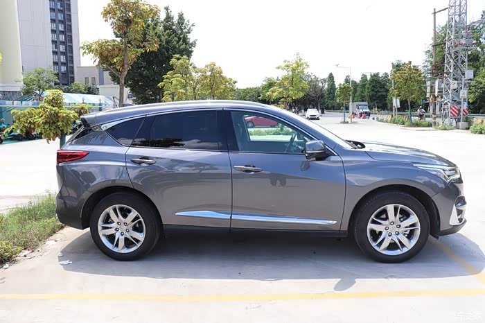 如果世界上只剩下一种颜色那一定是讴歌rdx的沙砾皓灰