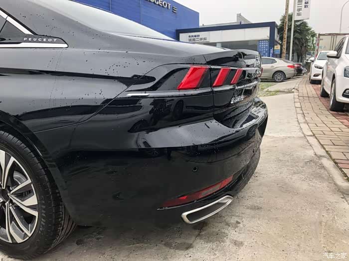 8t次顶配碳晶黑帅照来一波_标致508论坛_汽车之家论坛