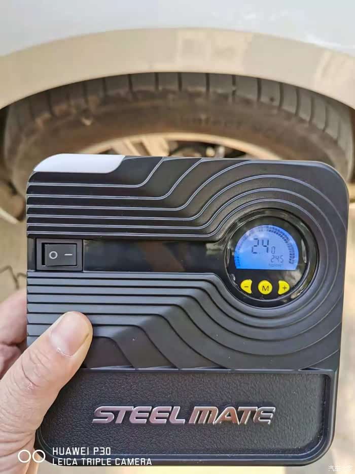 梅开二度尝鲜成功铁将军迷你车载充气泵评测作业