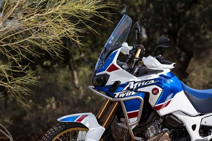 21.6万元 非洲双缸adventure sports上市 | 业界速递