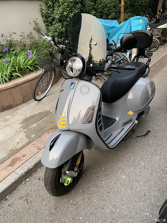 【图】喜提vespa300 gts super tech水泥灰_摩托车论坛_汽车之家论坛