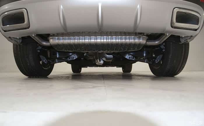 第一次看到启辰星的底盘