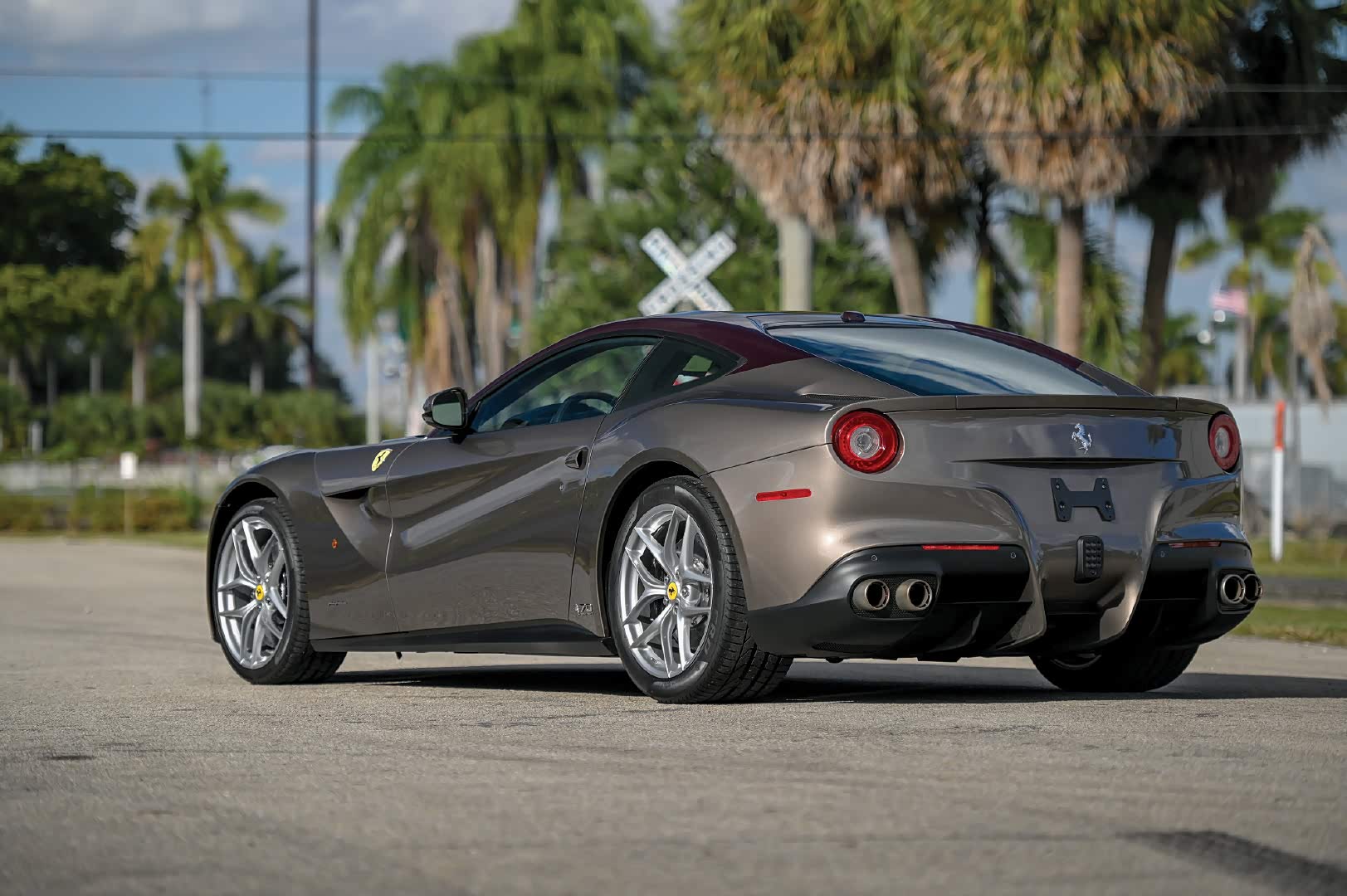 法拉利f12最优秀的车型代表