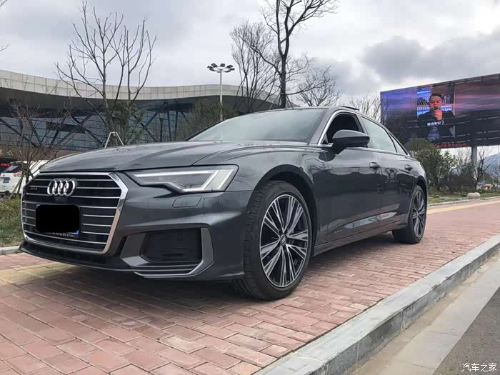 全新奥迪a6l星云灰提车