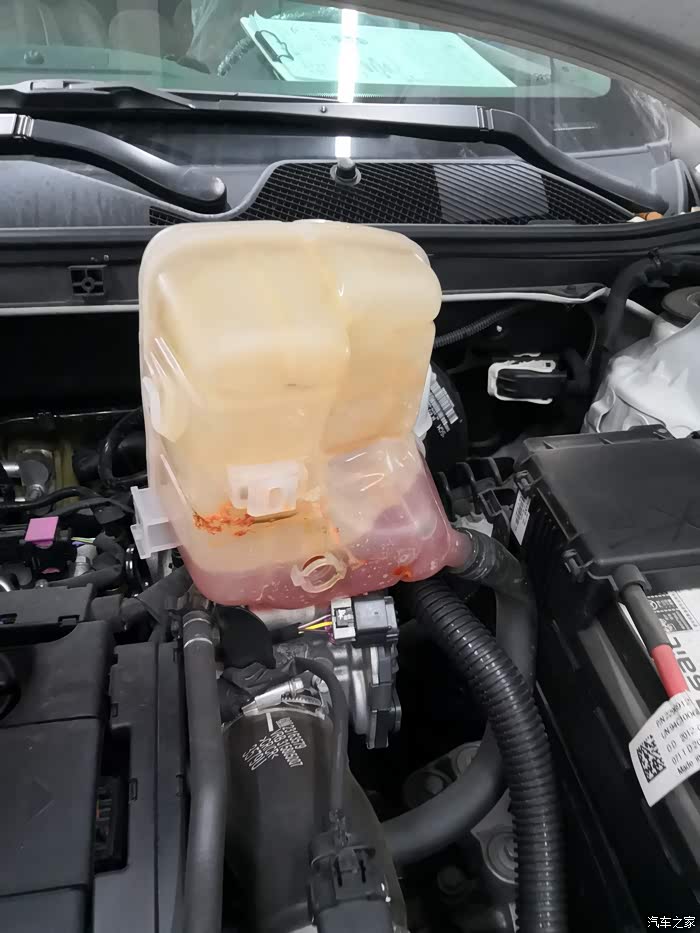 15款1.6t君威水壶漏了