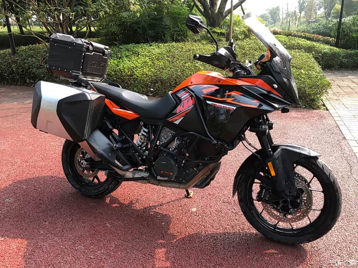 有没有懂ktm1090的看哈还能卖多少钱