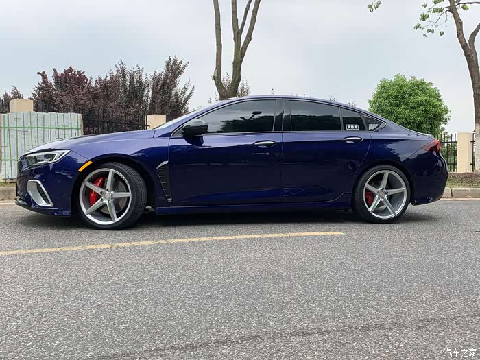 全新君威gs改装轮毂短簧排气