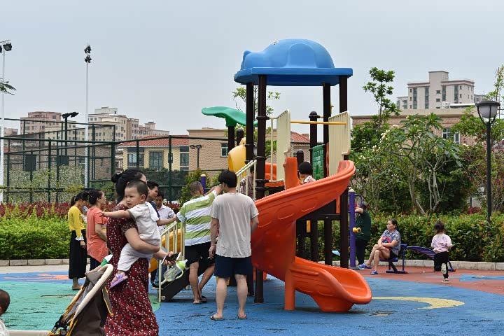 休闲娱乐的好地方广场体育公园