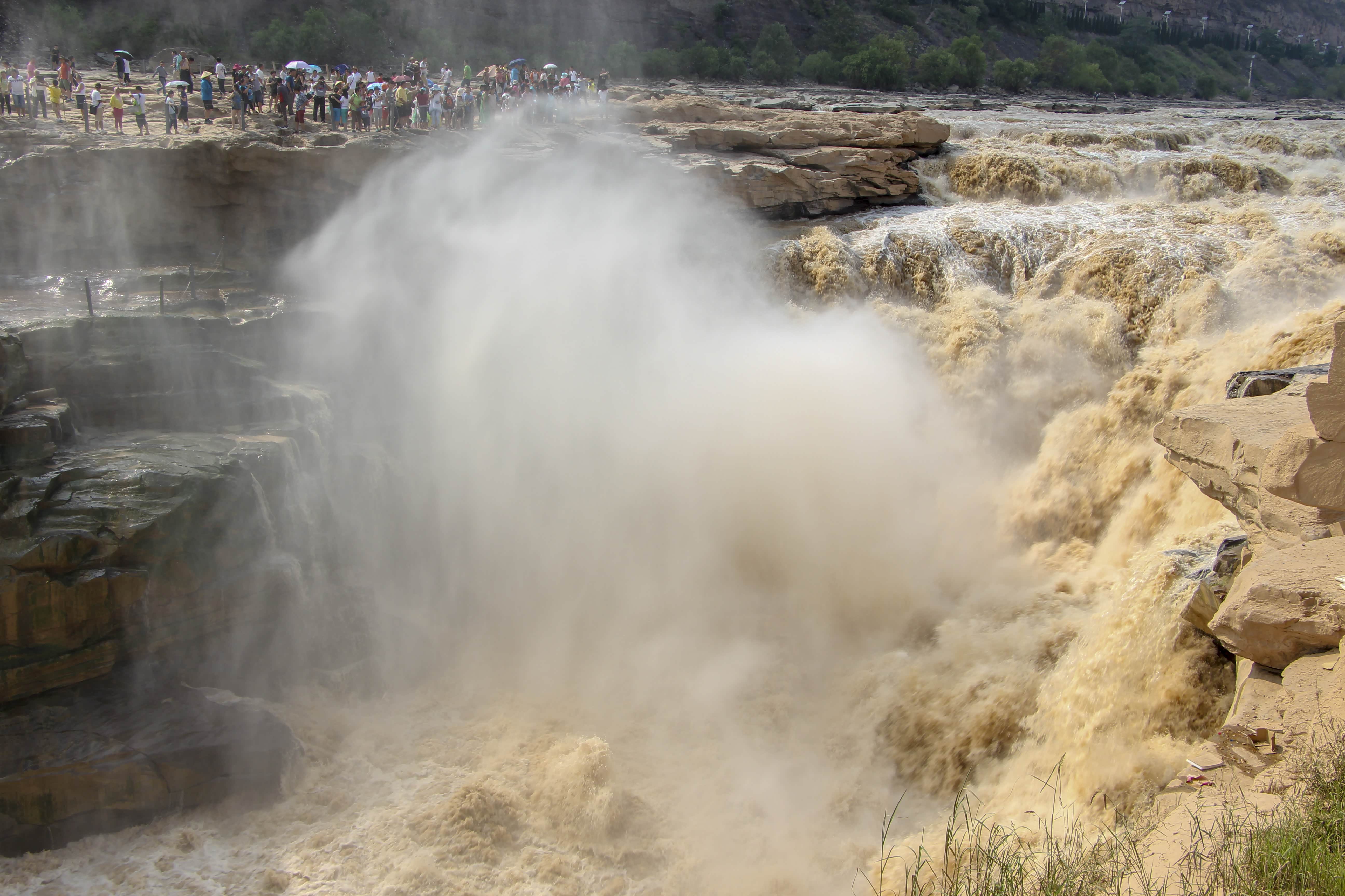 黄河奇观—山西壶口瀑布