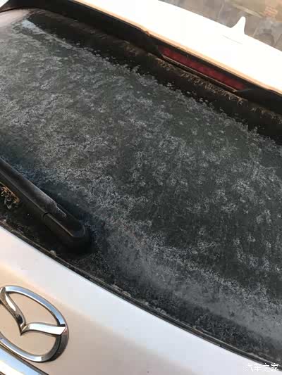 早起看车玻璃全都层霜