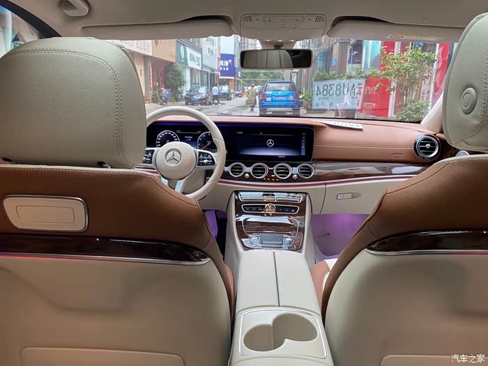 e300l玛奇朵米内饰