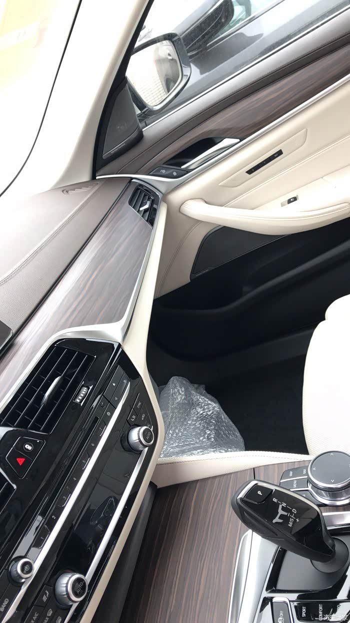 【图】19款530li尊享月光银象牙白内饰_宝马5系论坛_汽车之家论坛