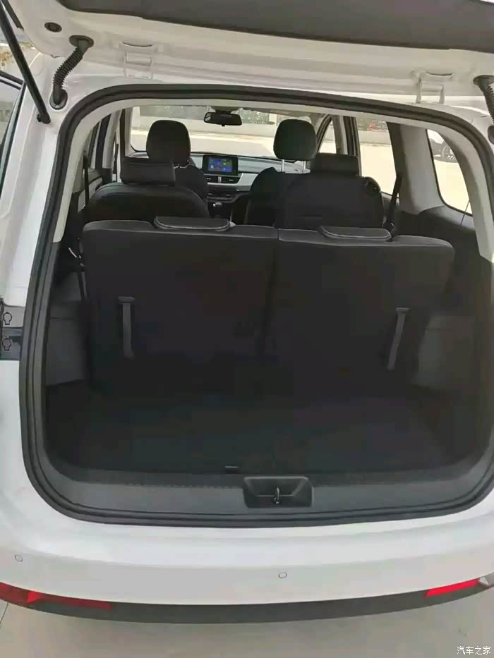 六座刚刚好宝骏360cvt