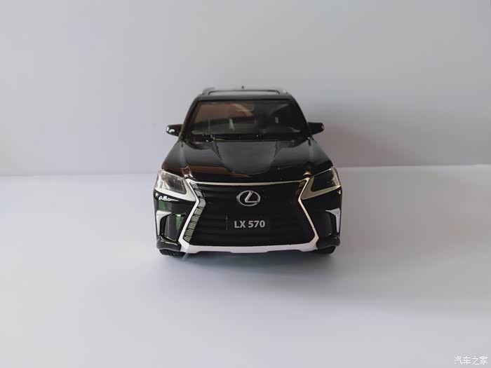 暑假show雷克萨斯570模型分享