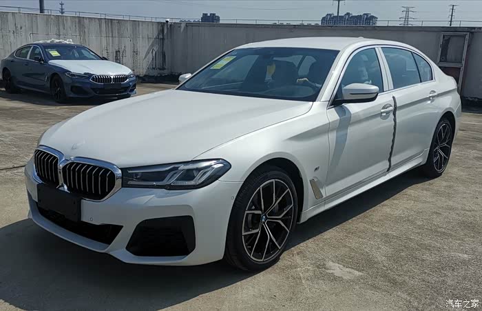 【图】21款矿石白530尊享提车_宝马5系论坛_汽车之家论坛