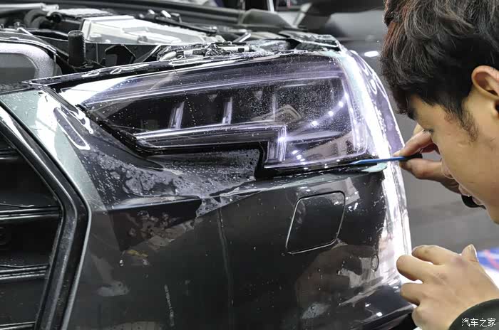 最近火爆奥迪圈的产品美国stek熏黑灯膜安排上车进来看