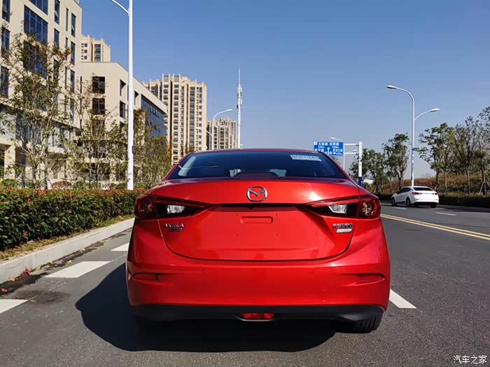 合肥出台18年红色昂克赛拉豪华版