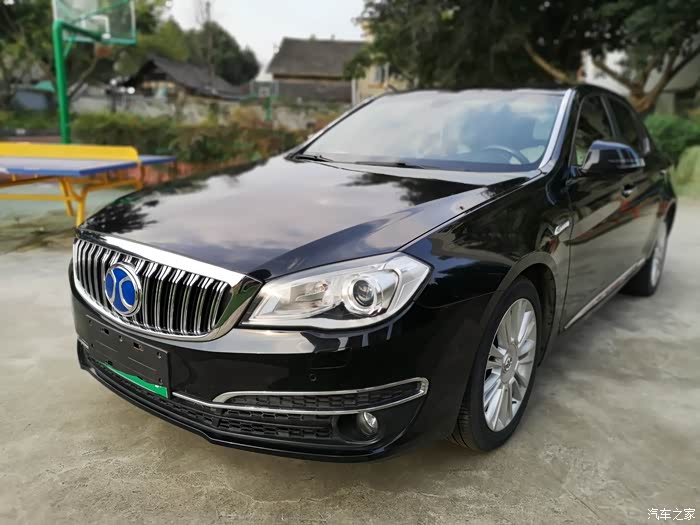 熊猫车电动老车北汽新能源eh300