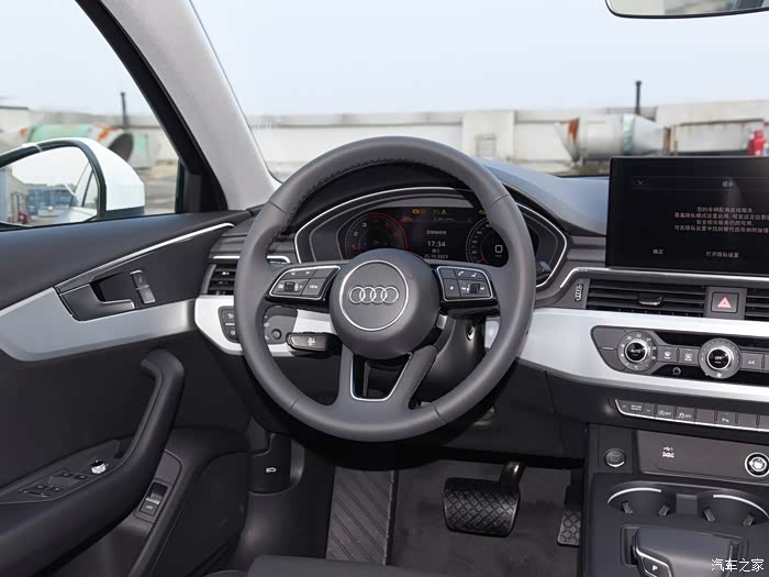 s4avant圆方向盘什么样子