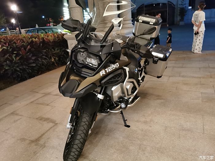 可能是福建首臺寶馬水鳥1250adv