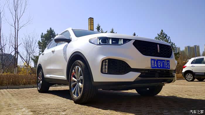 如何评价VV6,我会这样说:动力更强,空间够大,智