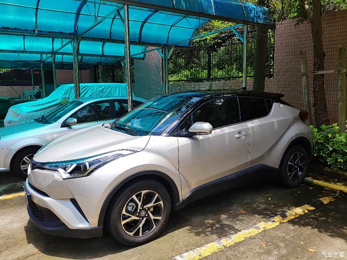 我不管我要做论坛里的第一辆欧泊银黑顶chr