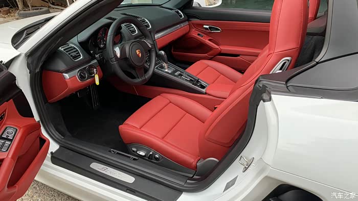保时捷718整车内饰定制升级波尔多红