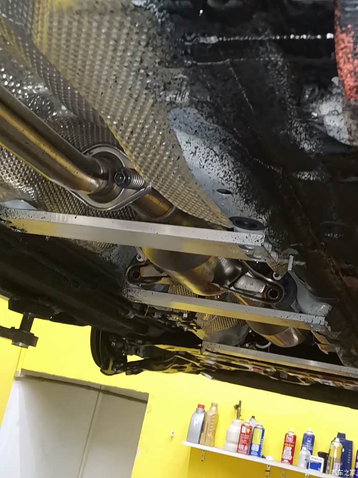 23款卡罗拉双擎精英版做底盘装甲