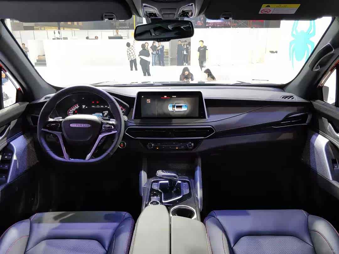 大通d90柴油版内饰科技感不错