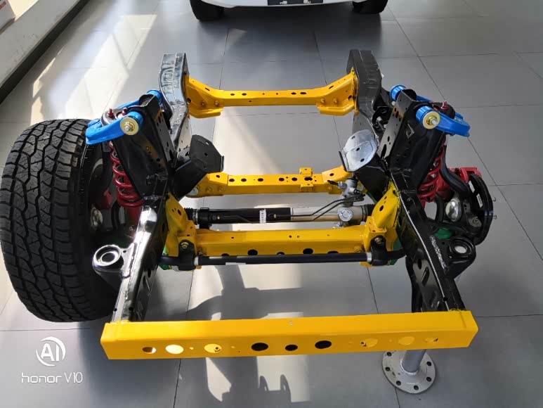 车架横梁黄色部分