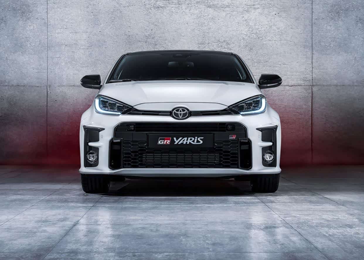 gryaris低矮的车身给人一种性能钢炮的感觉