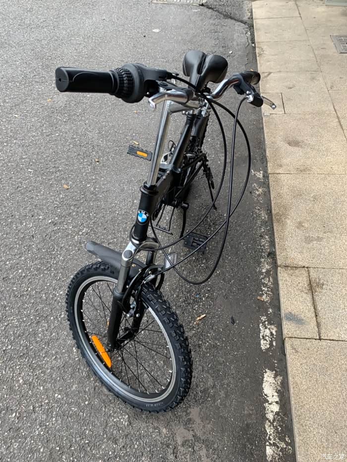 还是屏不住了心不甘给自己来一刀下手